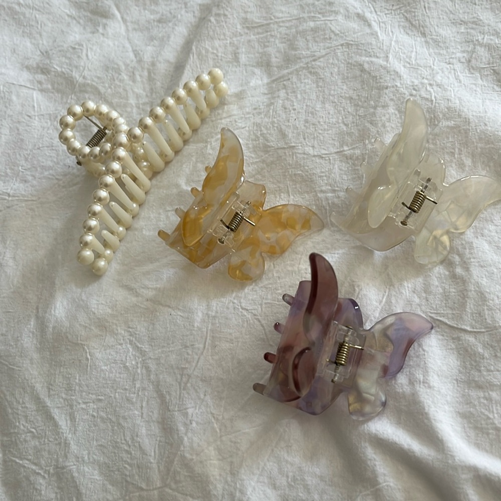Butterfly claw hair clips and pearl claw clip